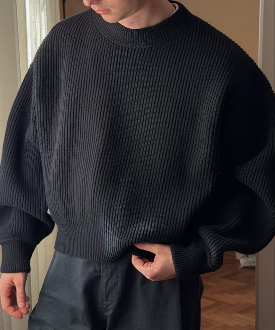 HEAVY RIBBED RELAXED KNIT SWEATER